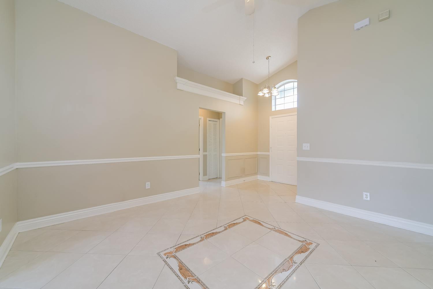 2900 Cool Breeze Cir photo 4