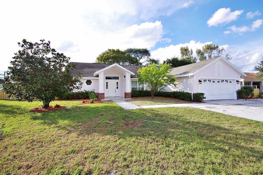 1000 Meller Way photo 2