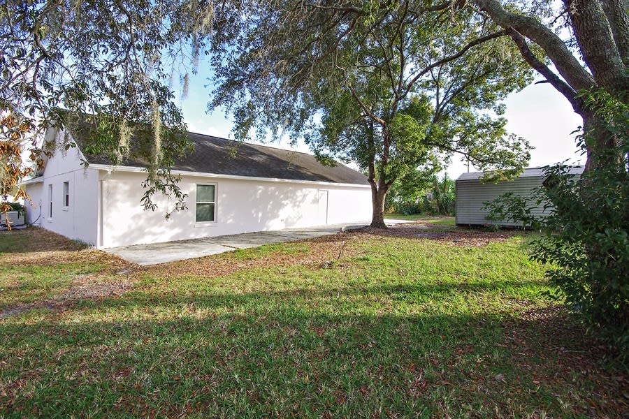 1000 Meller Way photo 3