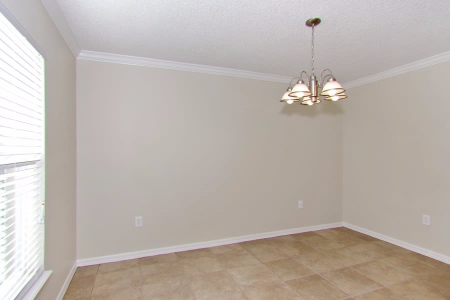 11806 Bentry St photo 3