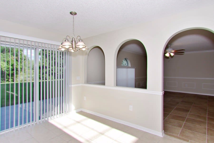 11806 Bentry St photo 5