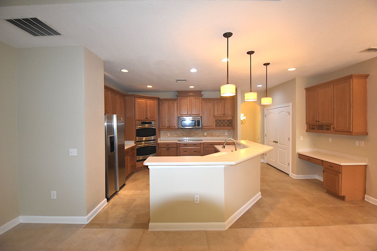 2934 Park Meadow Dr photo 4