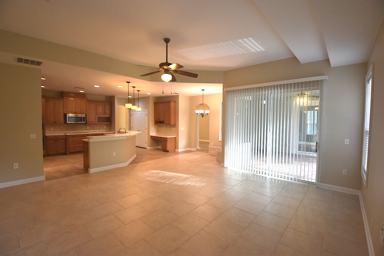 2934 Park Meadow Dr photo 3
