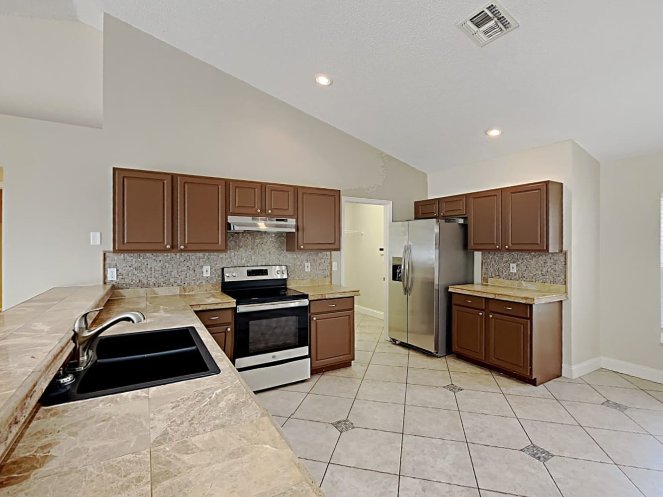 1404 Windy Bluff Dr photo 4
