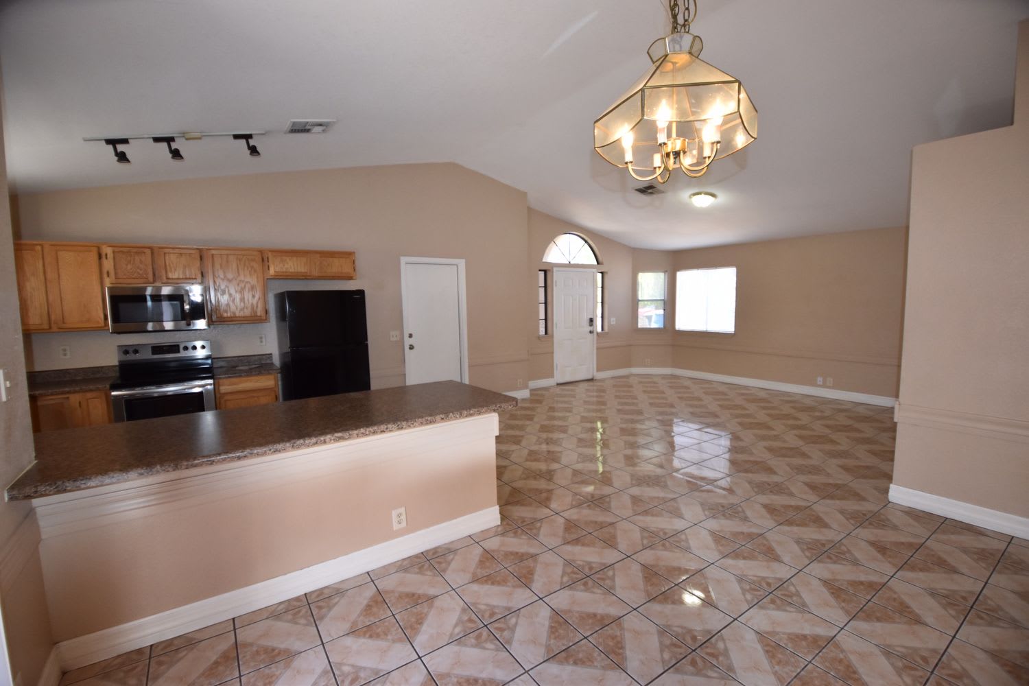 4037 N 88th Ln photo 2