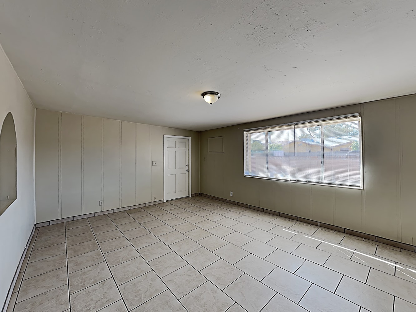 4147 W Flower St photo 4