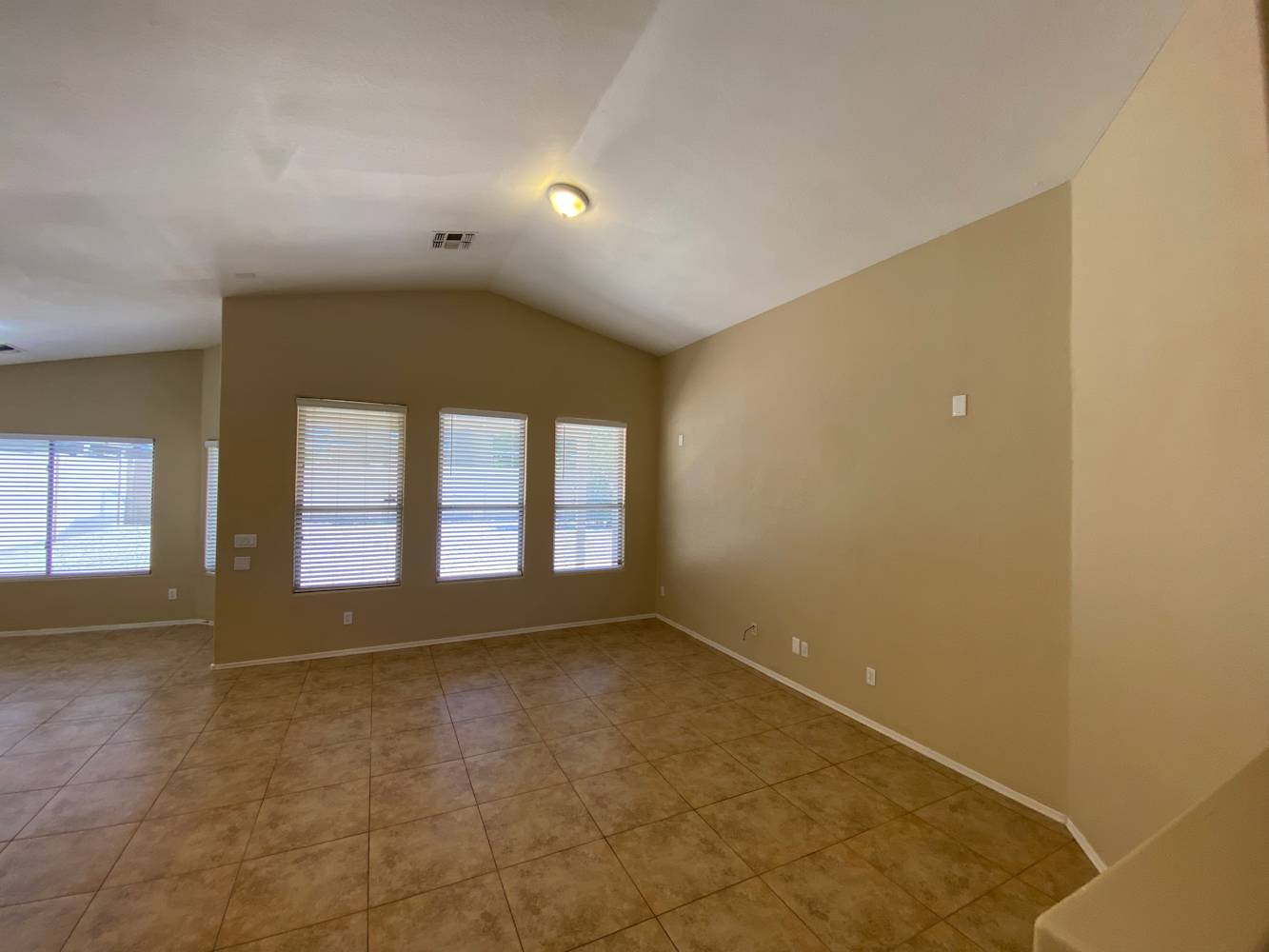 9129 W MacKenzie Dr Phoenix, AZ 85037 photo 5