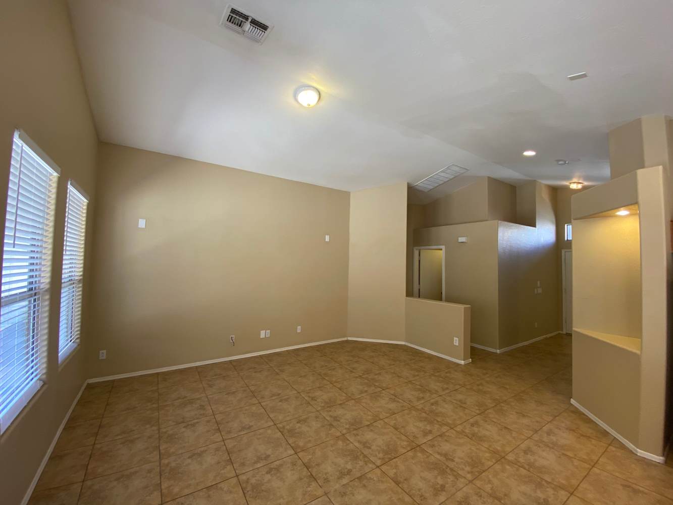 9129 W MacKenzie Dr Phoenix, AZ 85037 photo 3