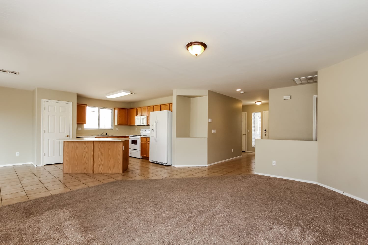 15082 W Taylor St photo 4
