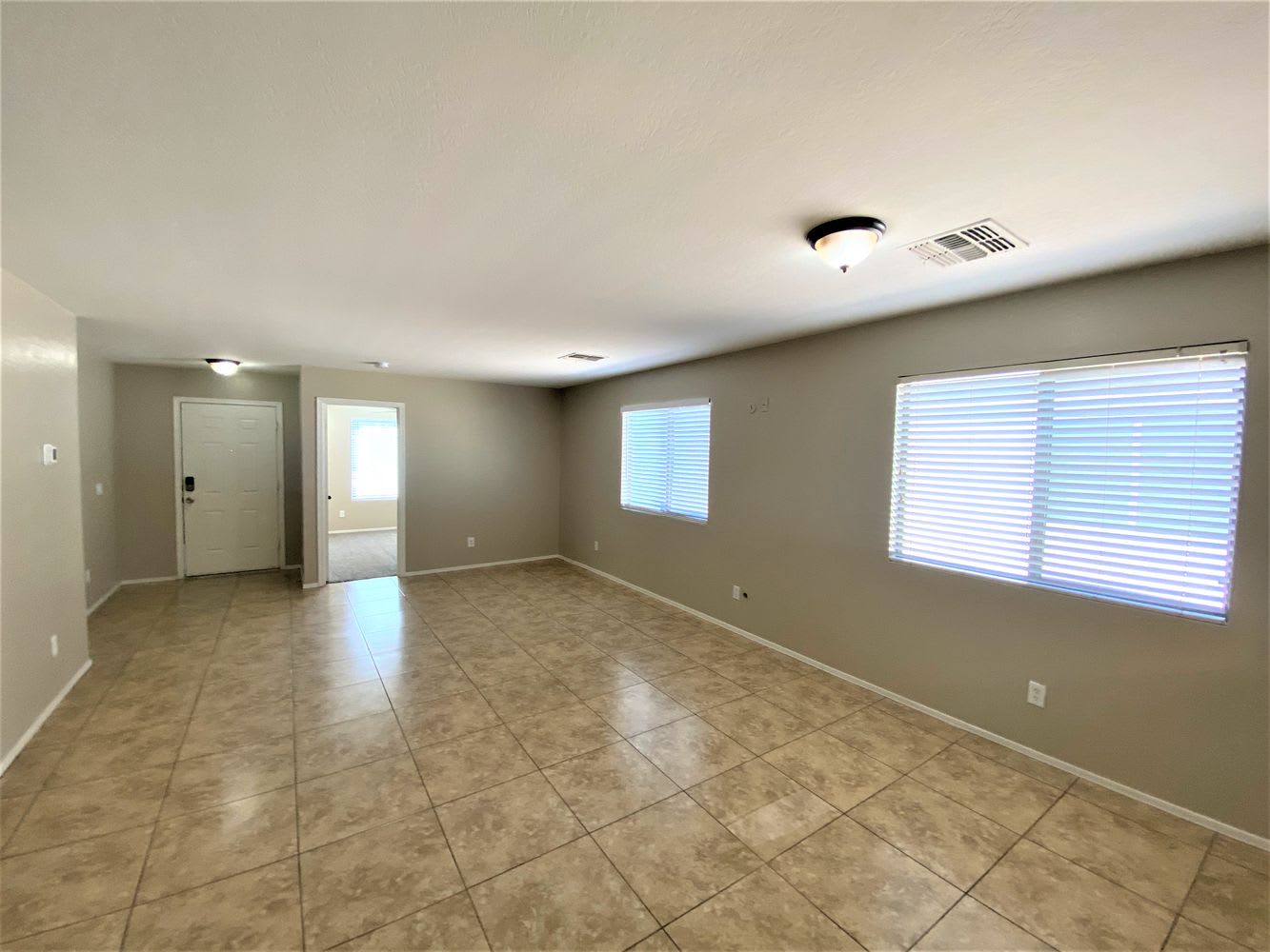 8452 W Forest Grove Ave photo 2