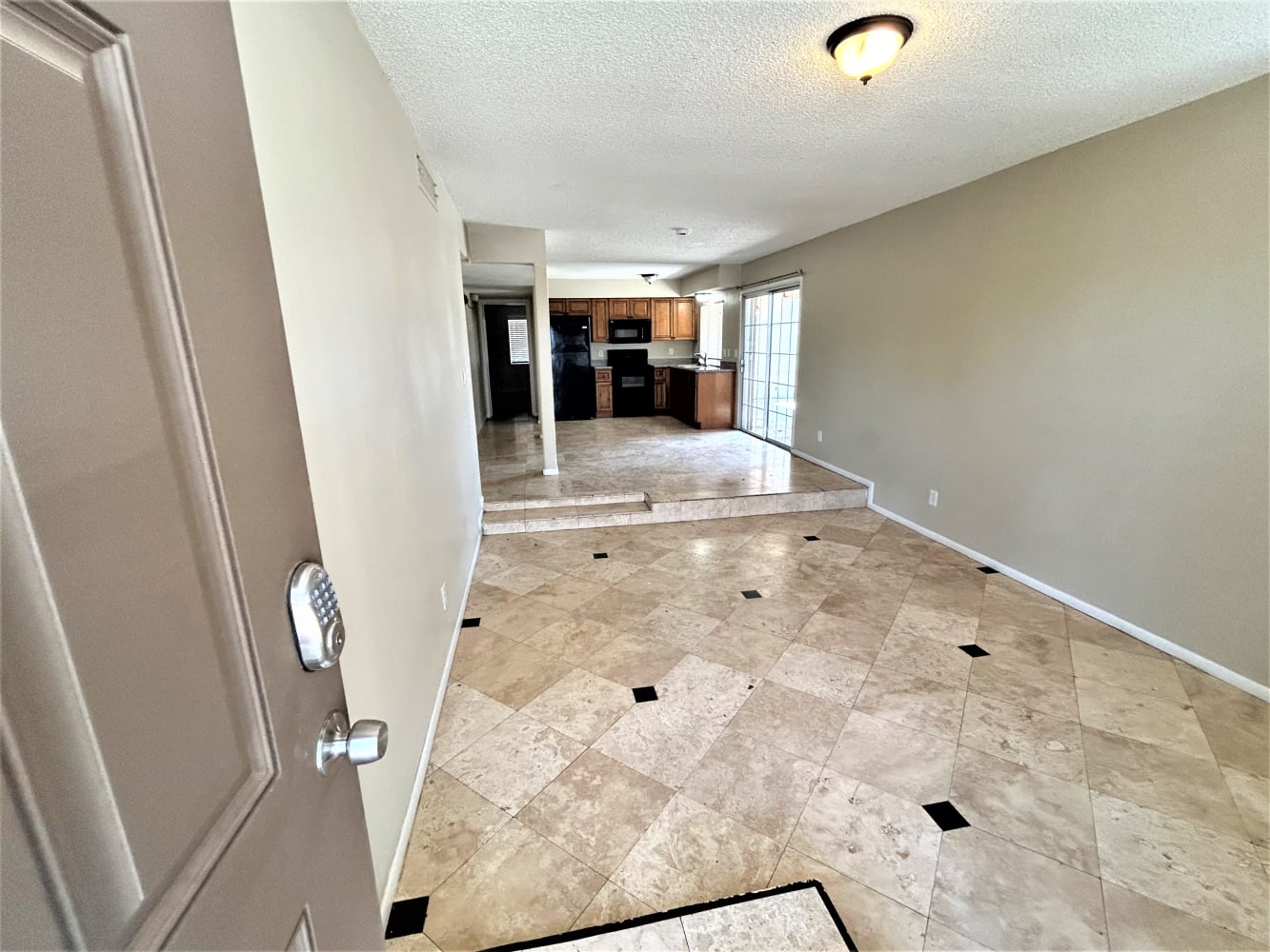 4319 N 79th Dr photo 3