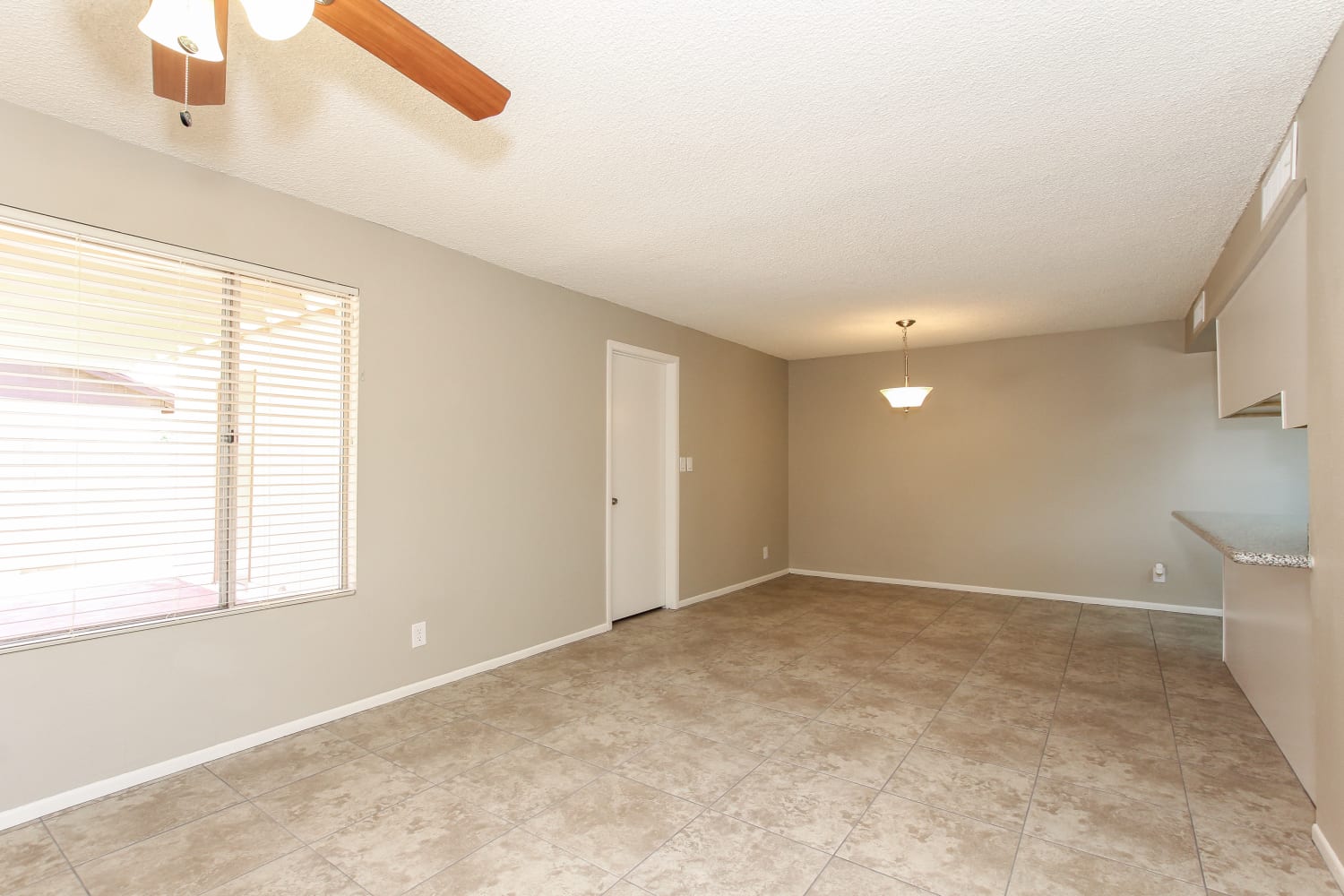 3705 W Purdue Ave Phoenix, AZ 85051 photo 4