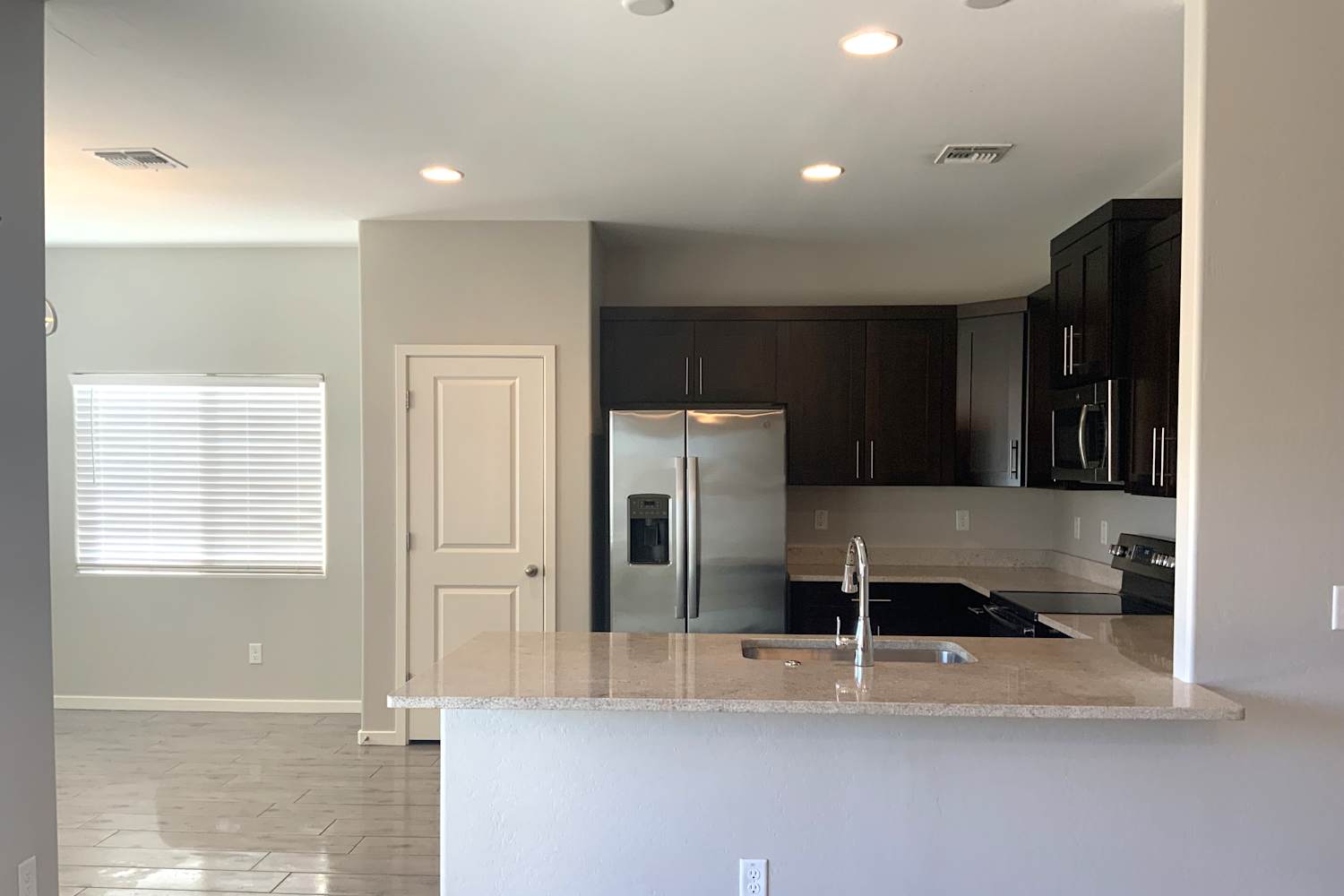 5541 E Santa Clara Dr San Tan Valley, AZ 85140 photo 3