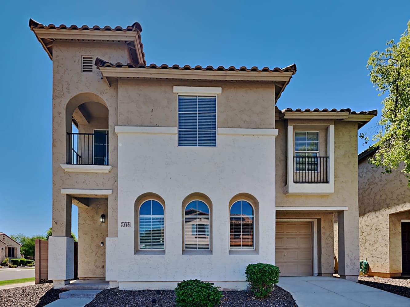 1515 E Sheraton Ln Phoenix, AZ 85040 photo 3