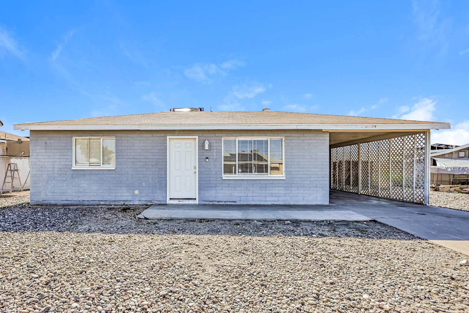 11207 W Oregon Ave Youngtown, AZ 85363 photo 2