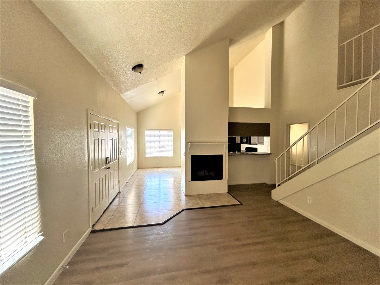 8850 W Fairmount Ave photo 2