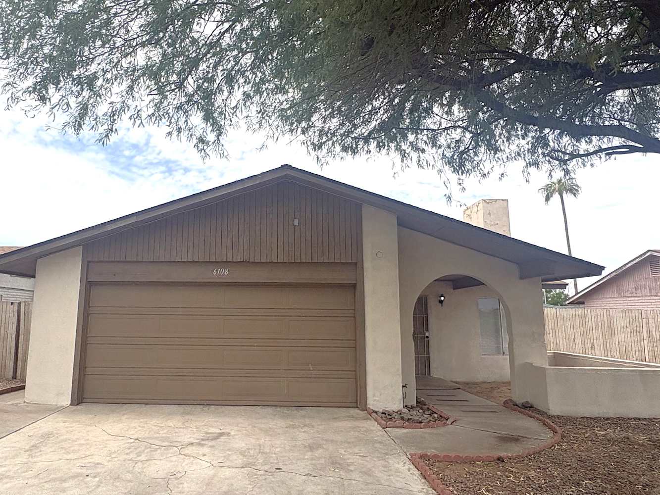 6108 N 71st Dr Glendale, AZ 85303 photo 3