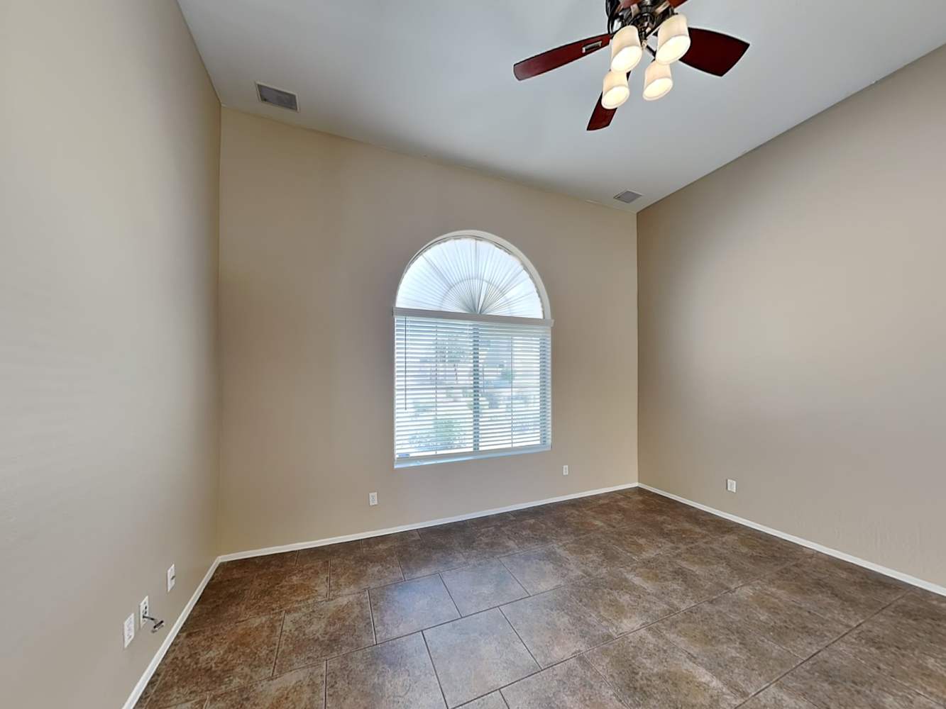 8329 W Lewis Ave photo 4