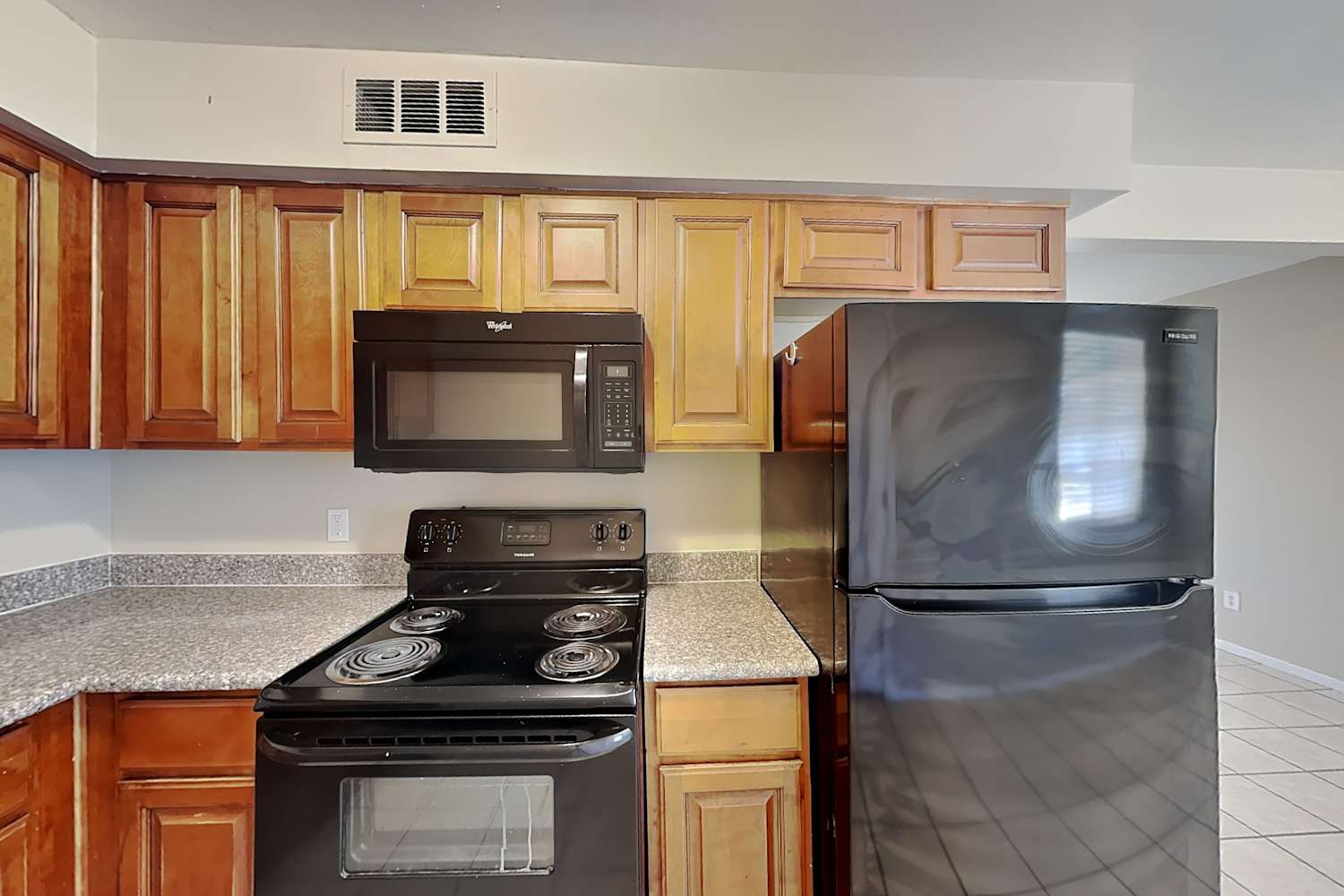 4422 S Park Dr Tempe, AZ 85282 photo 3