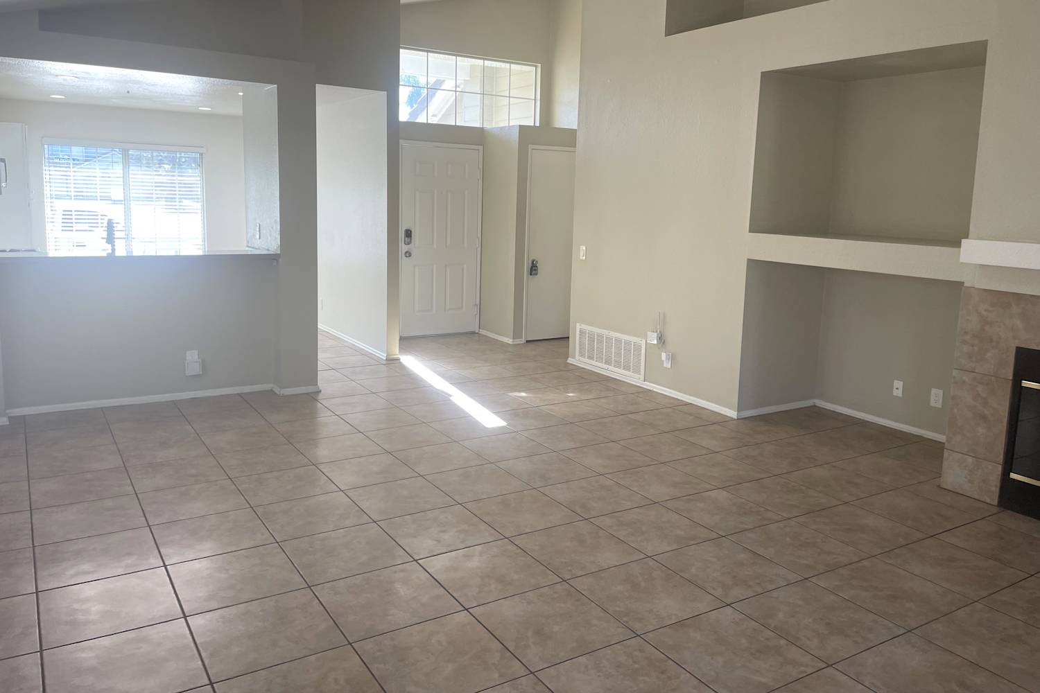 11008 San Pasqual Ave photo 3