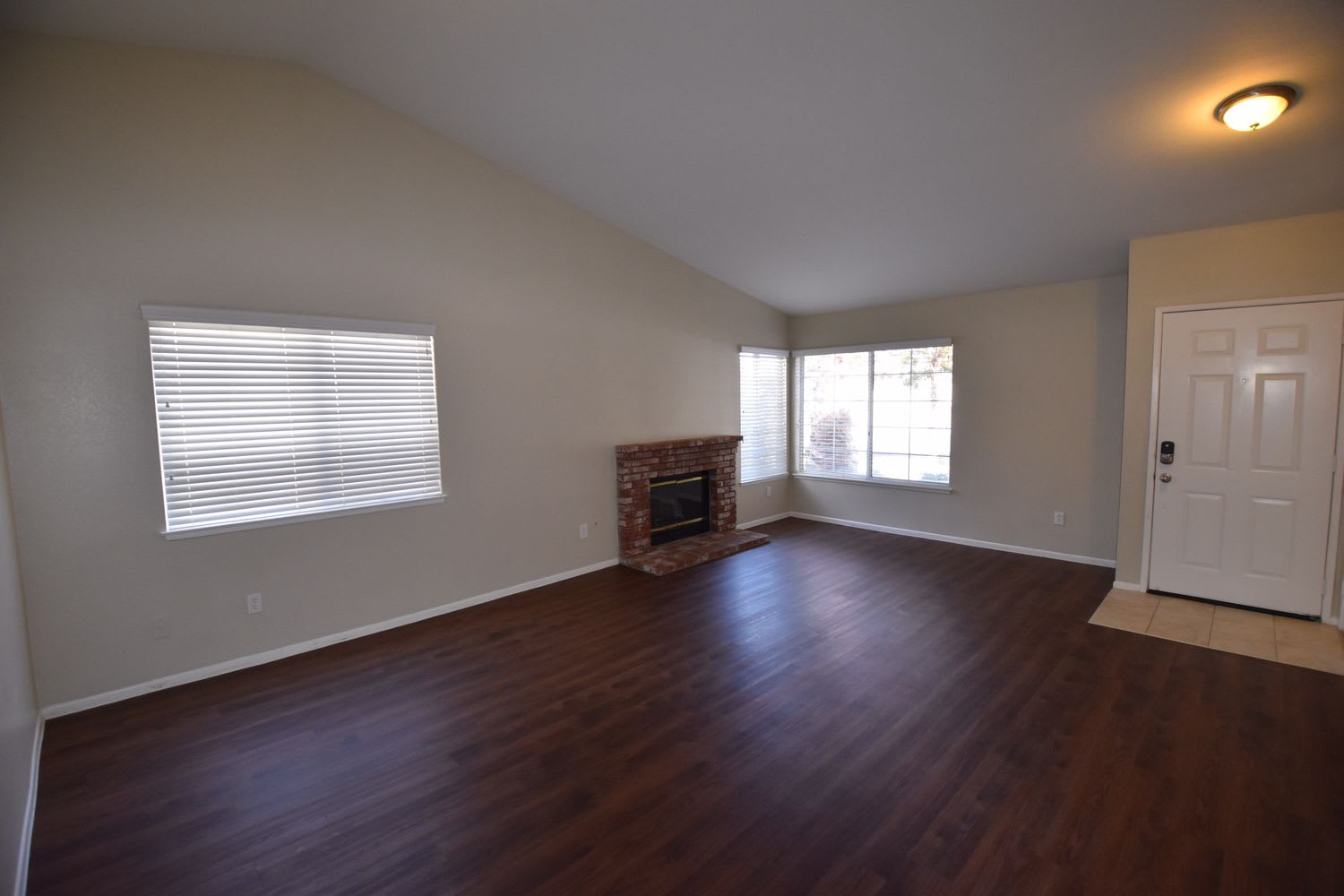 19711 Westerly Dr photo 2