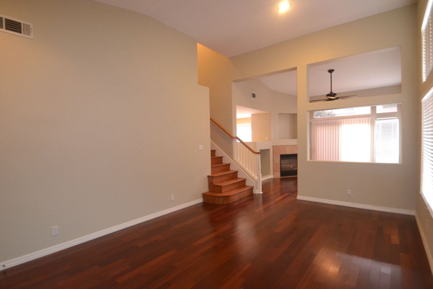 488 Vista del Sol photo 4