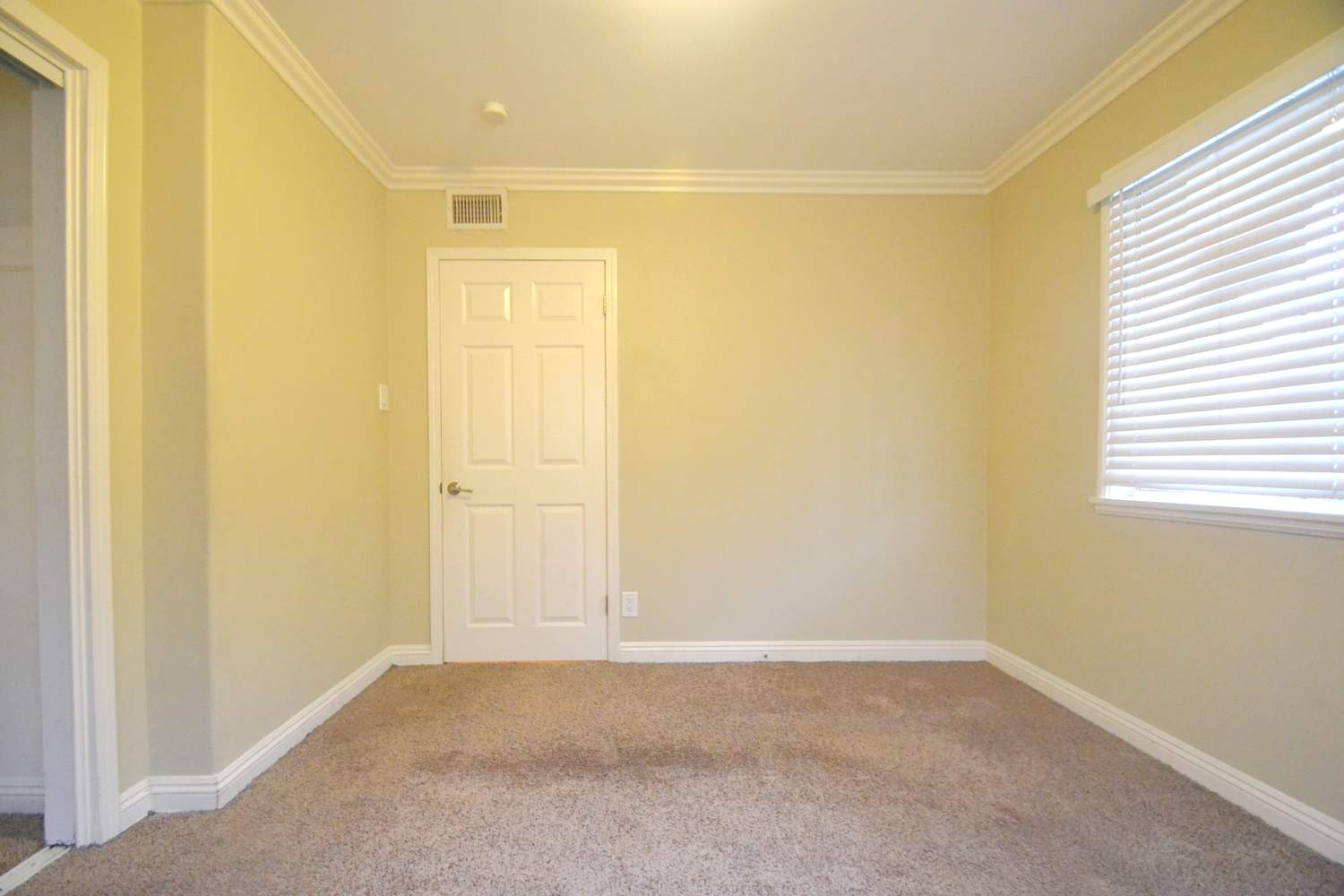 13425 Ebell St photo 5