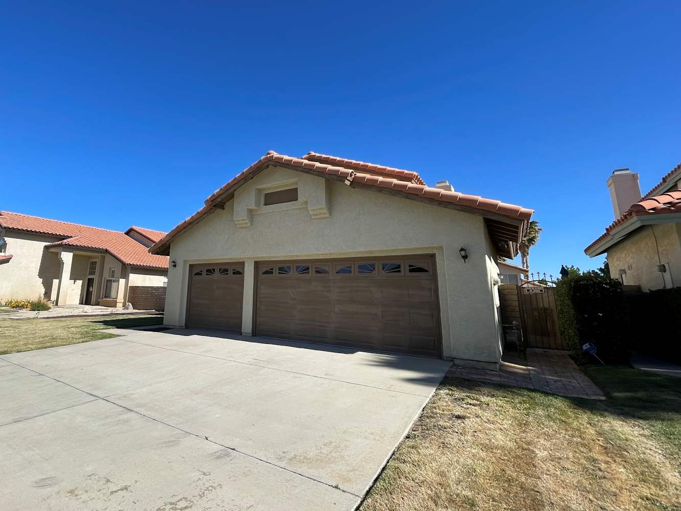 3205 Lantana Ct photo 2