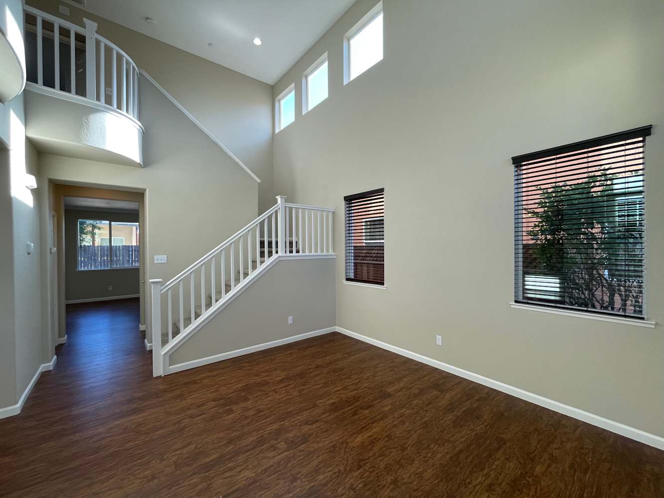 1878 Hardy Dr photo 3