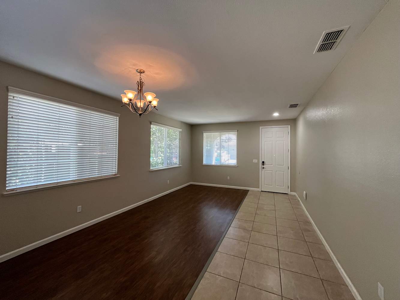 1230 Barnhill Ln photo 3