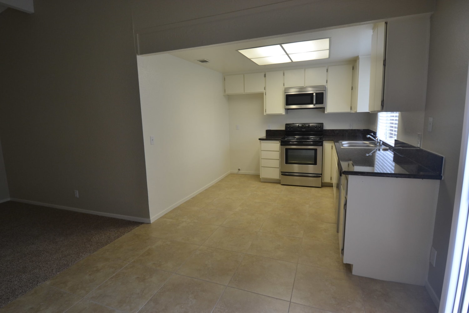 9133 Suzette Ct photo 3