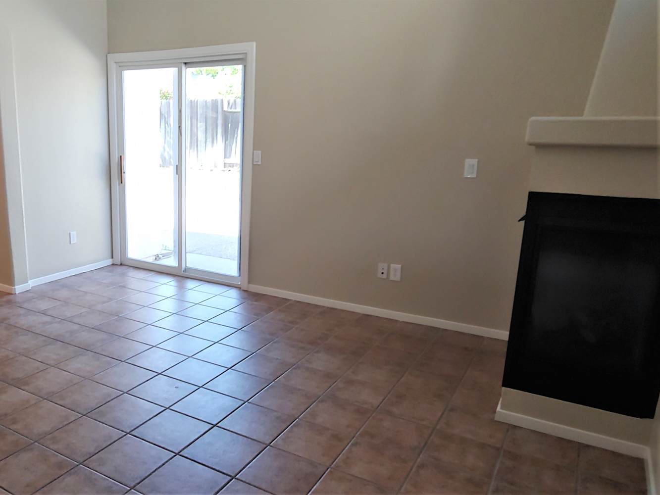 208 Early Light Ct photo 2