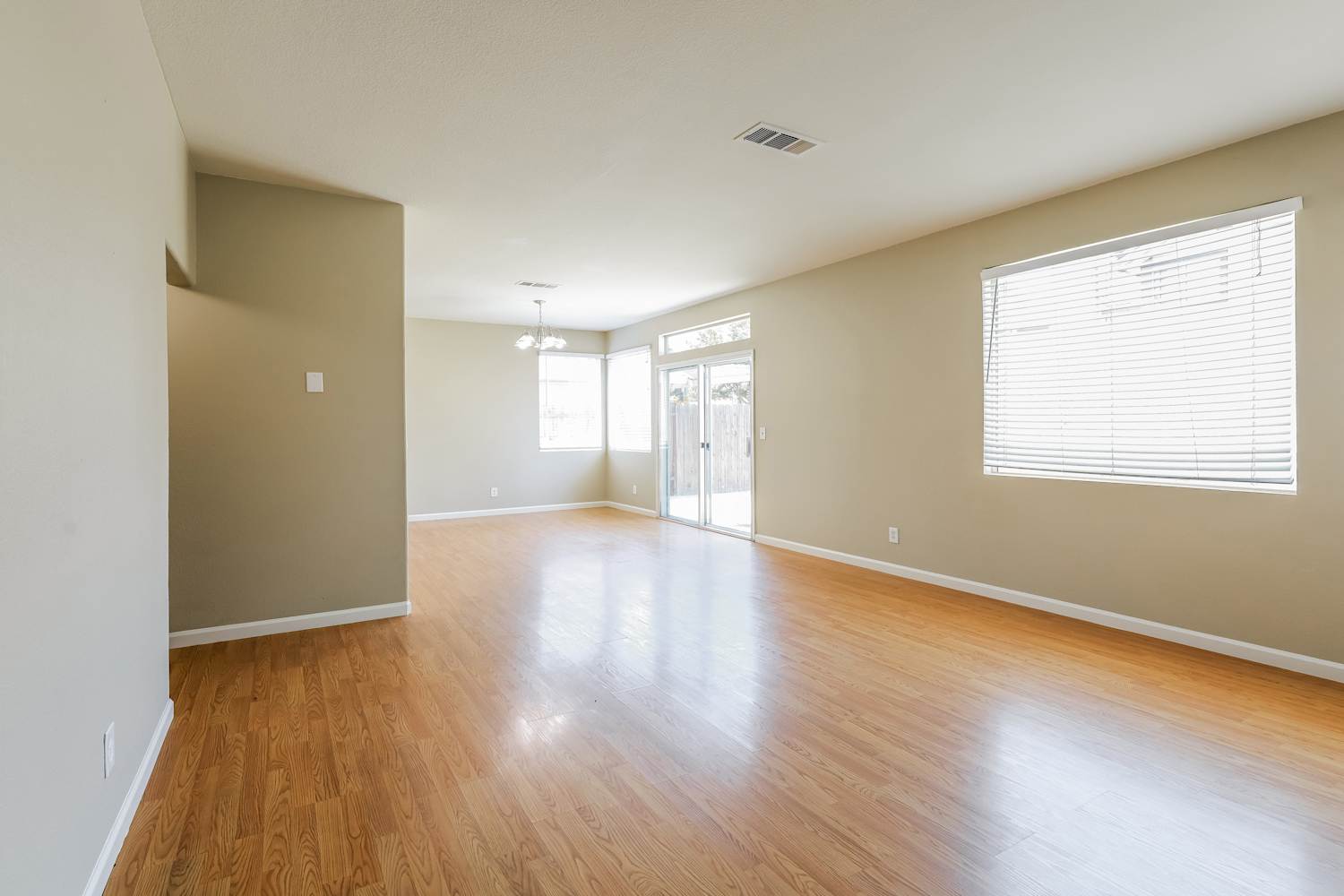 4421 Fall Ln photo 4