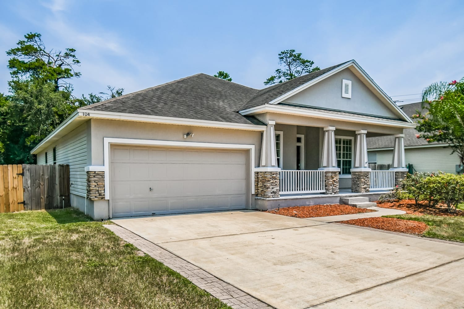 104 Moultrie Crossing Ln photo 2