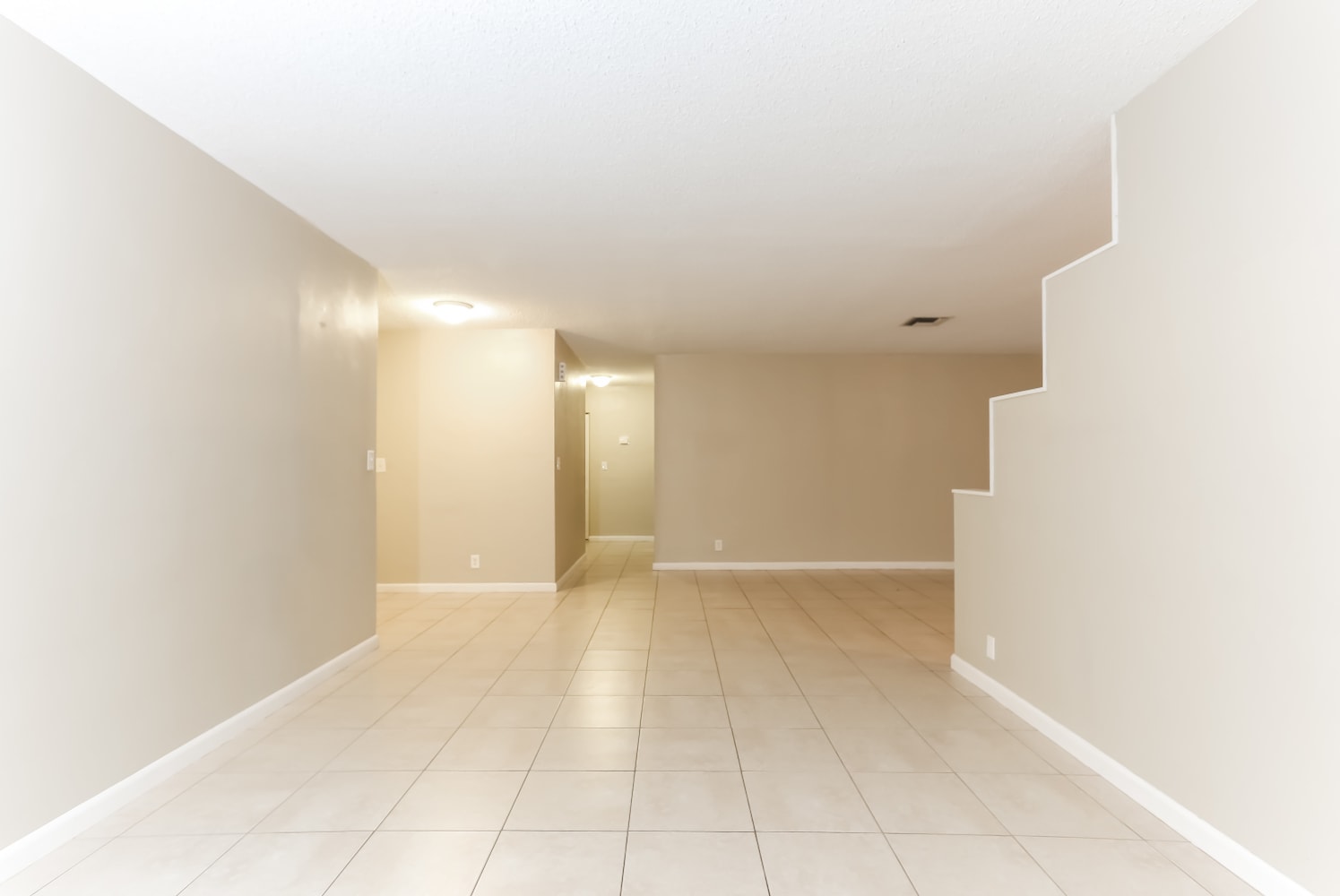 8500 NW 18th Pl photo 4