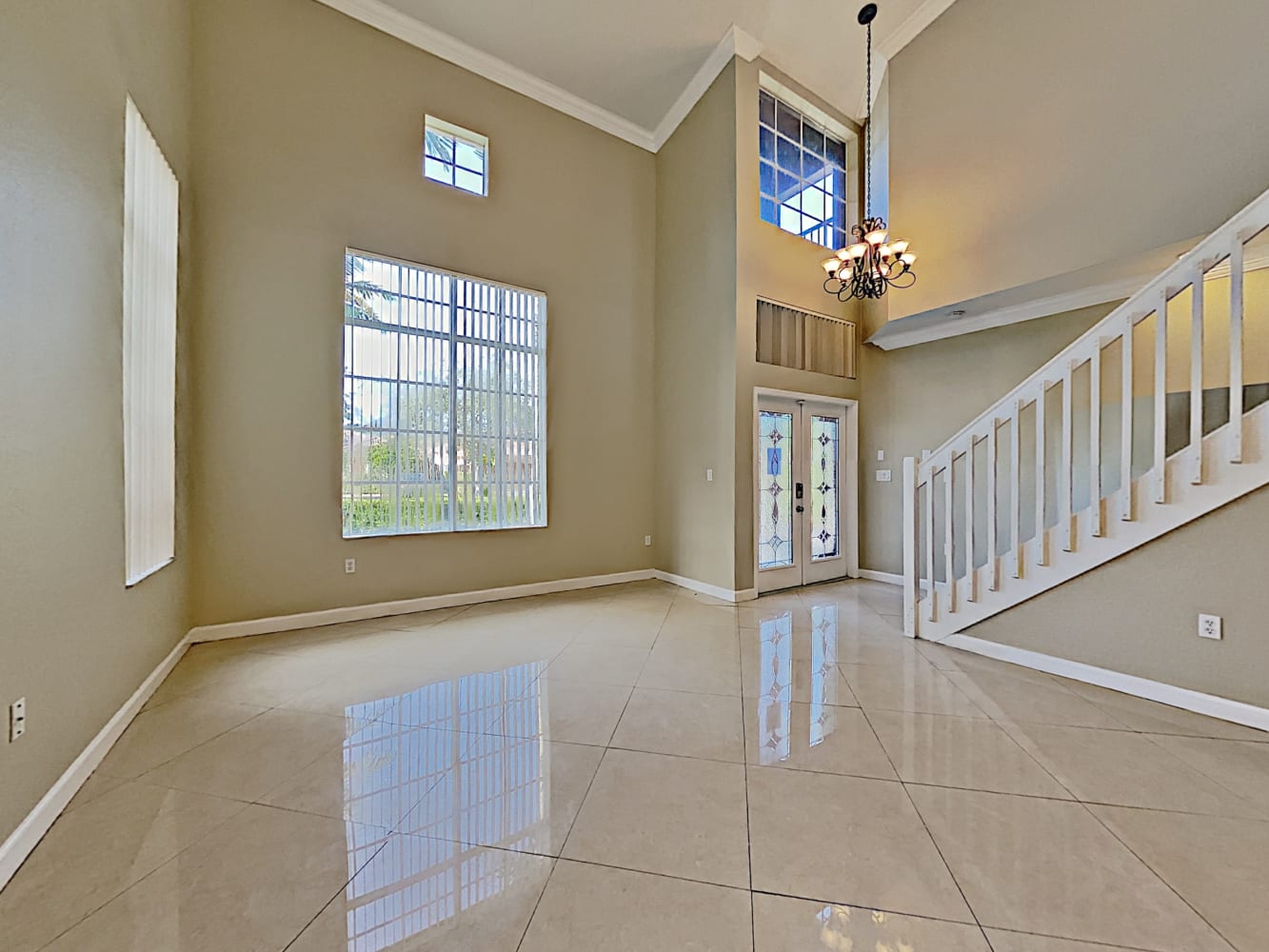 16605 SW 51st Ter photo 5