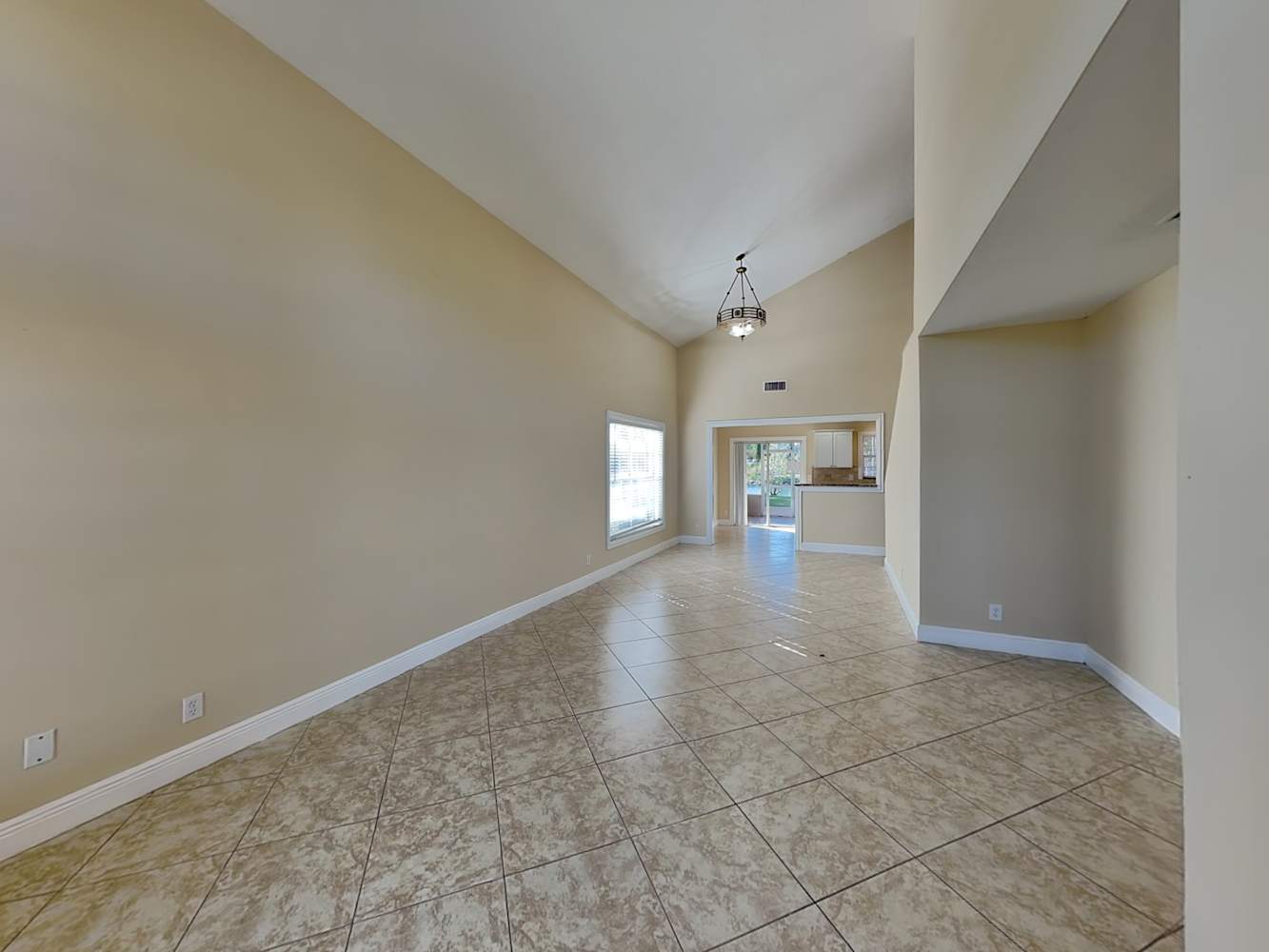 6236 Lansdowne Cir photo 5
