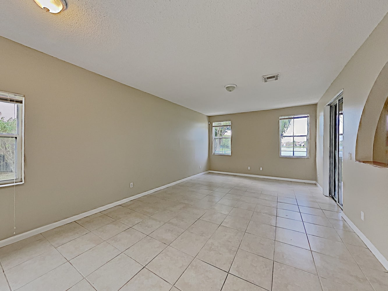 1912 NW 184th Way photo 5