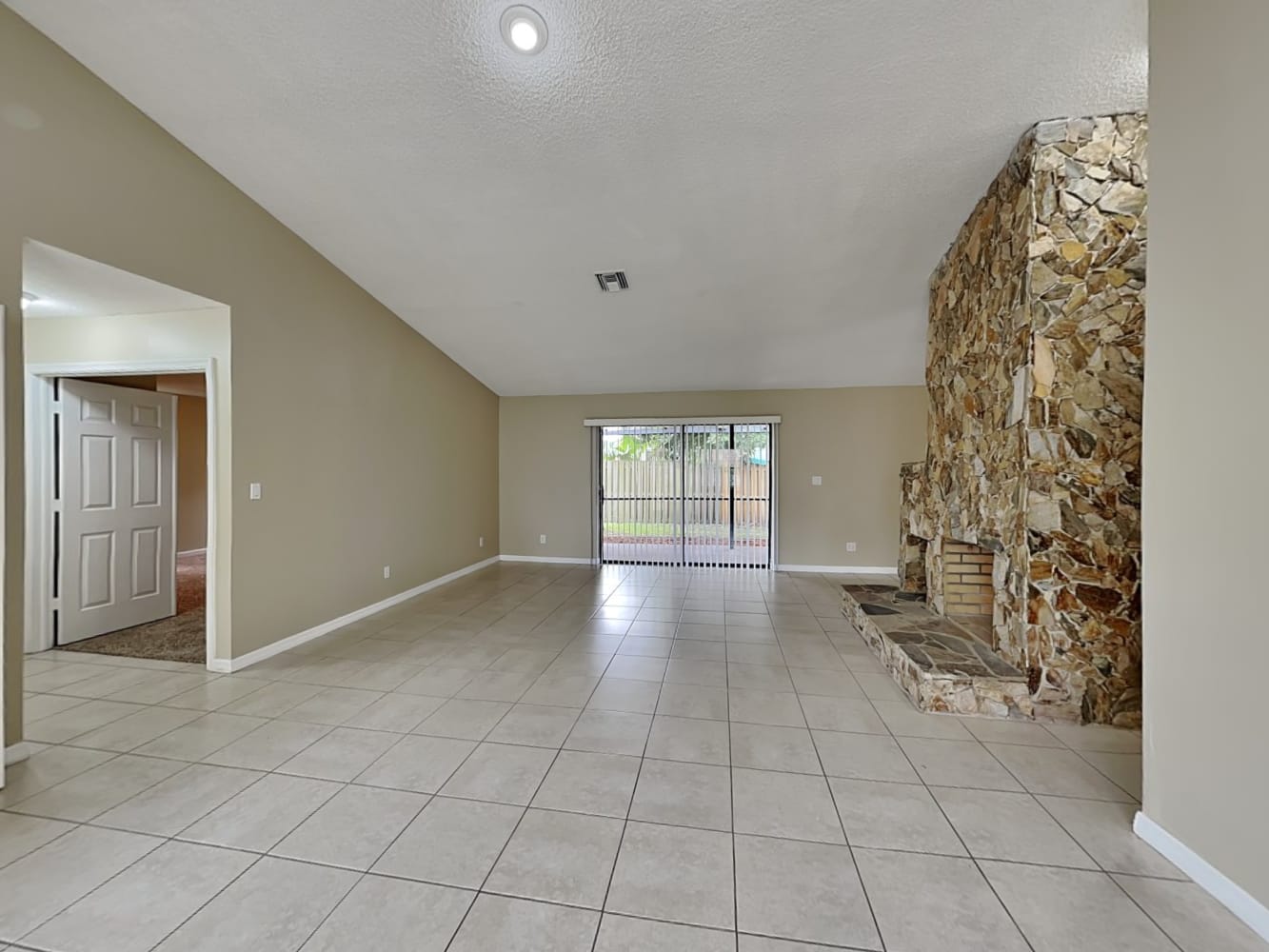 7010 NW 49th Pl photo 5