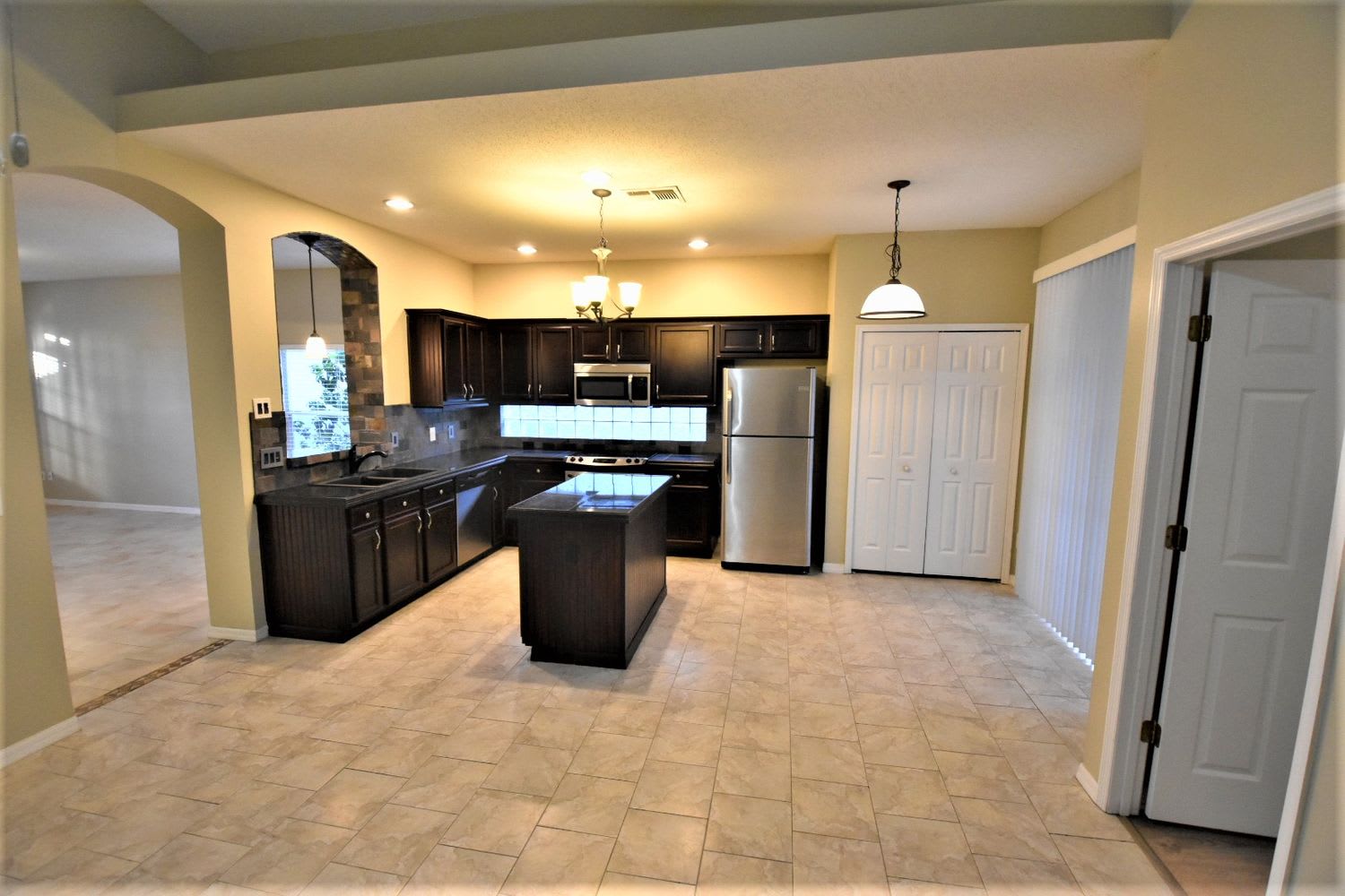 101 London Fog Way photo 5