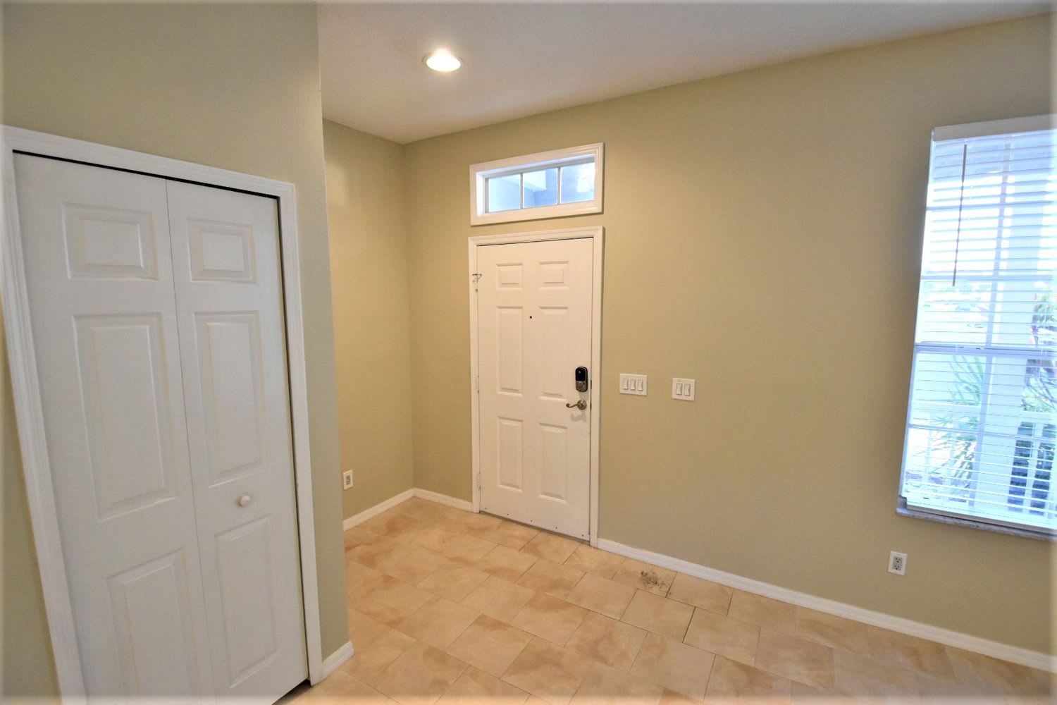 101 London Fog Way photo 3