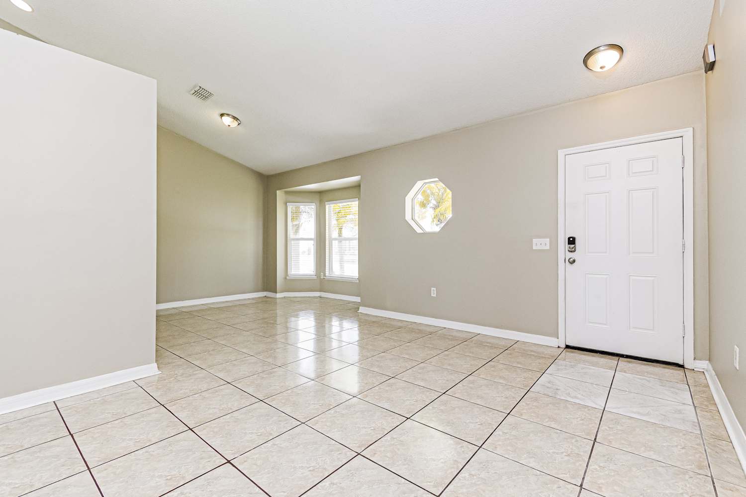 1160 Saint Tropez Ct photo 4