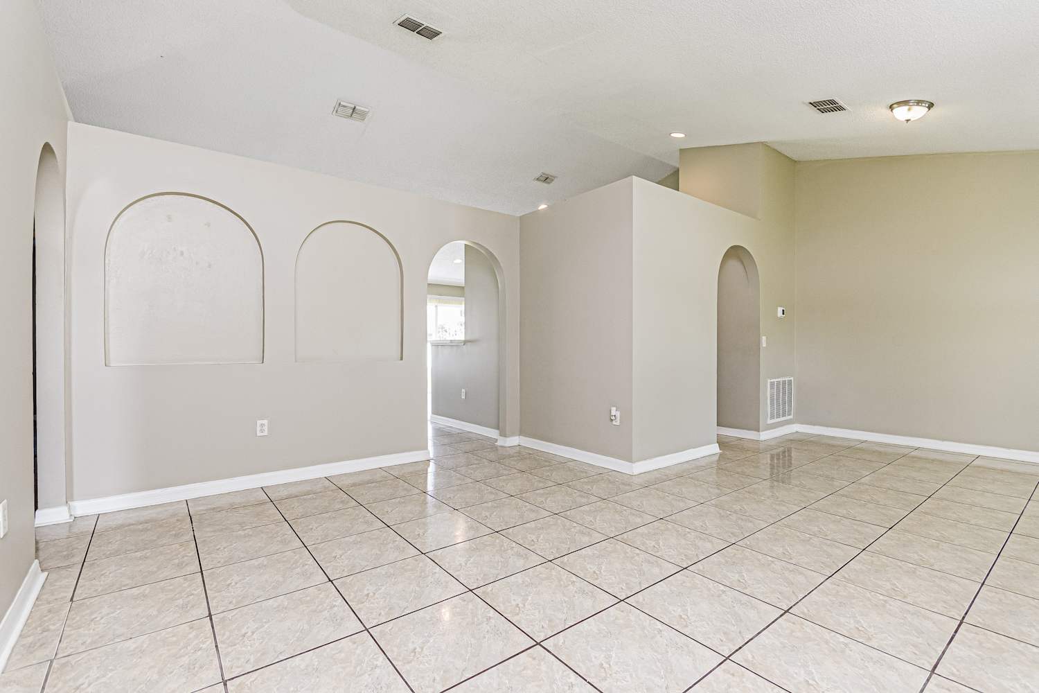 1160 Saint Tropez Ct photo 3