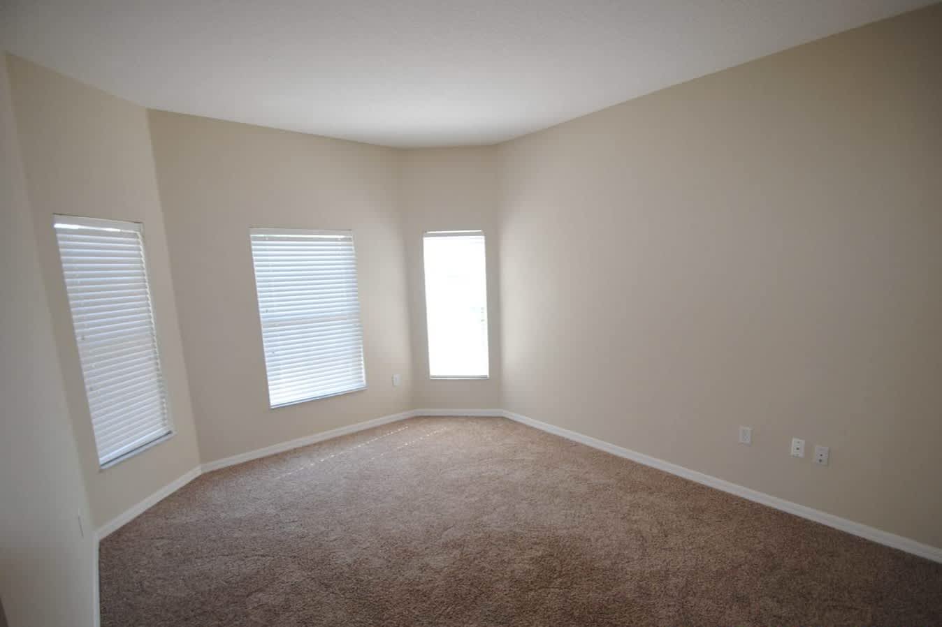 3575 Somerset Cir photo 3