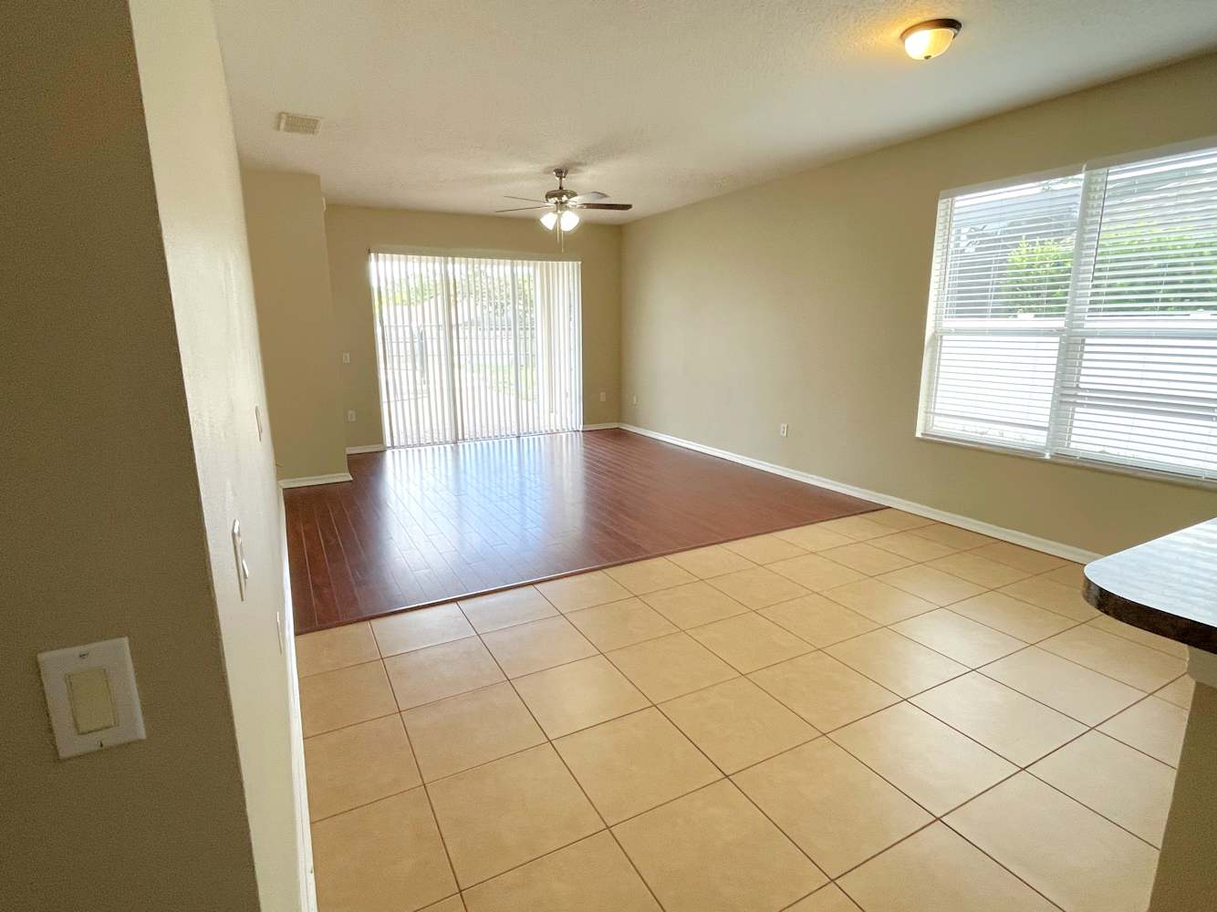 506 Woodford Dr photo 4
