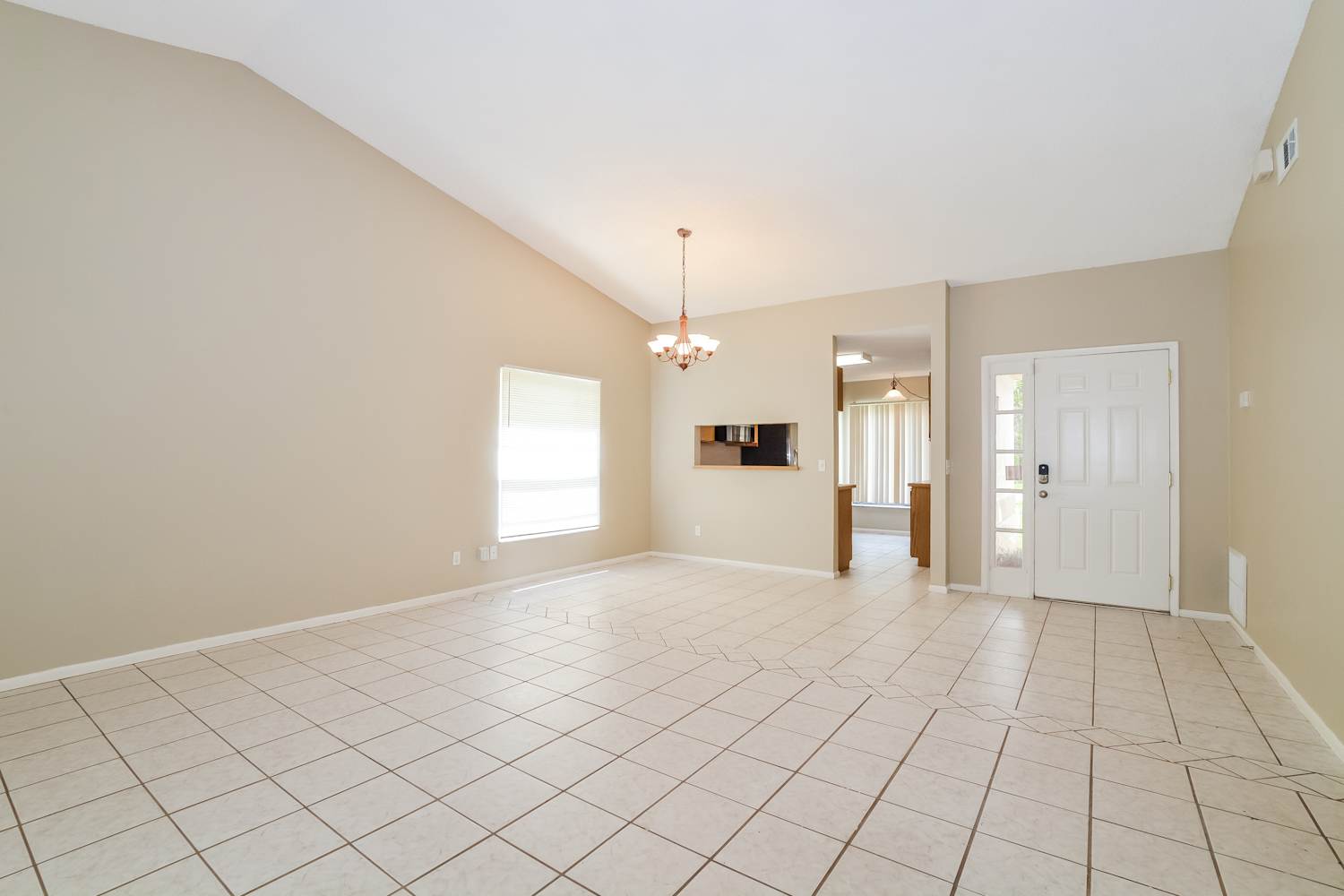 1024 Burnett St photo 4