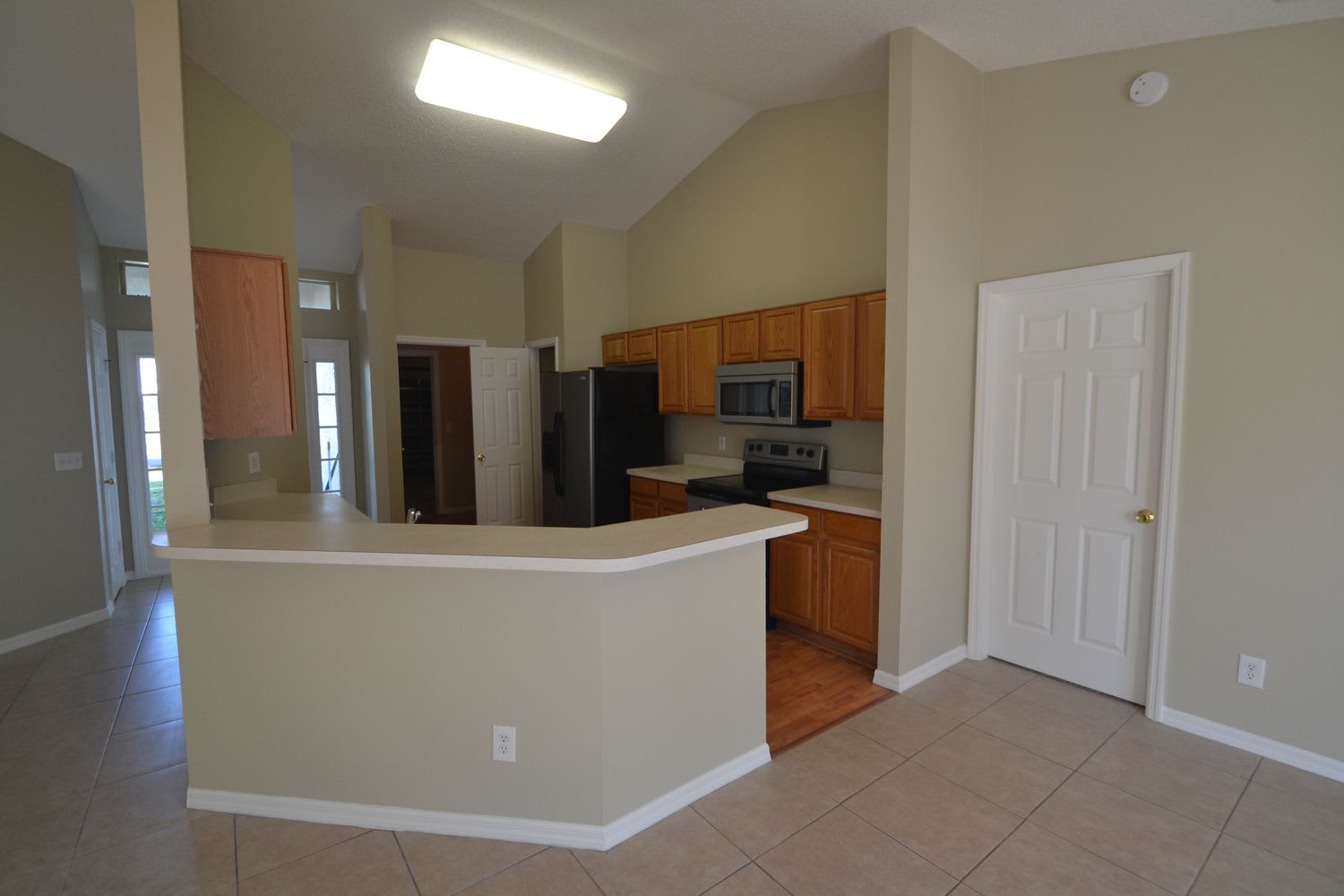 364 Marquee Dr photo 4
