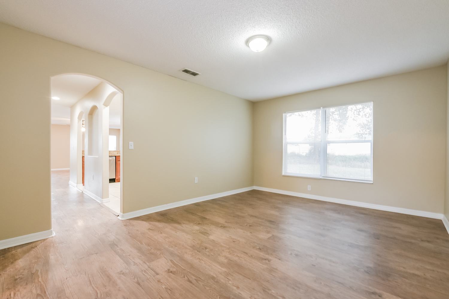 2621 Fair Oaks Dr photo 4