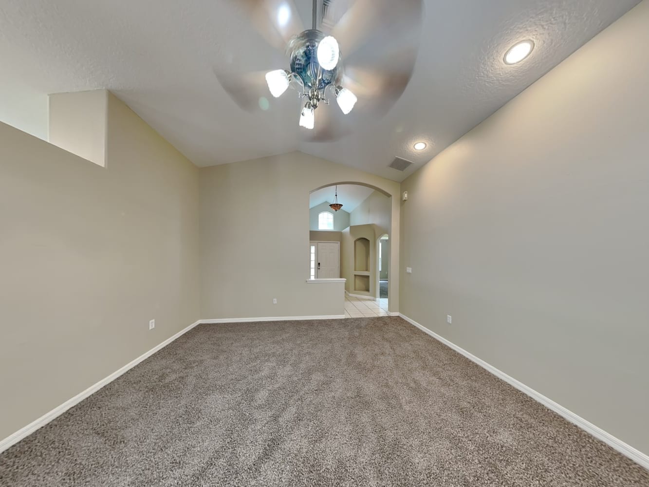 33238 Irongate Dr photo 4