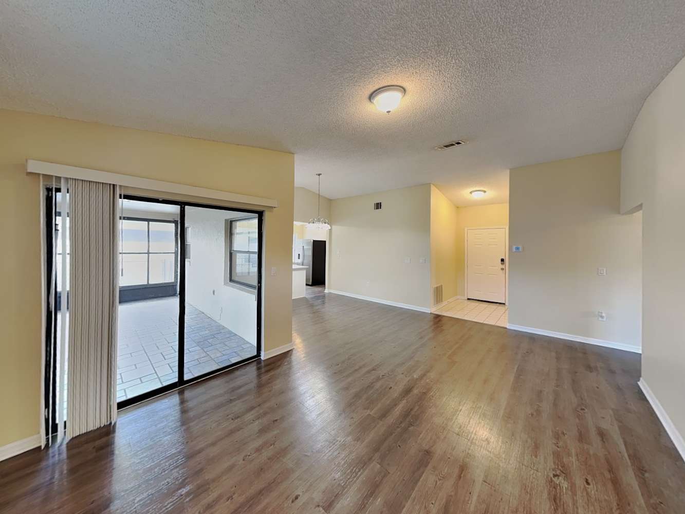 2940 Theresa Dr photo 5